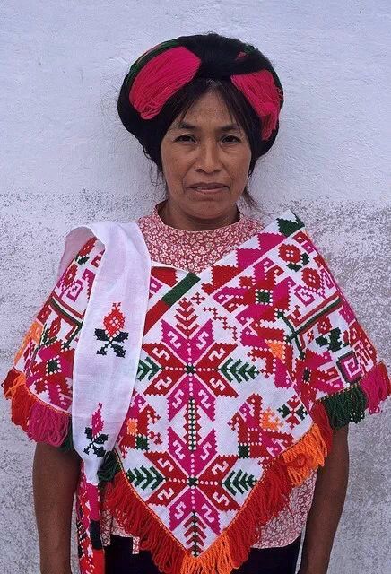 Vêtement traditionnel du Mexique: Le quechquemitl - coco Magnanville