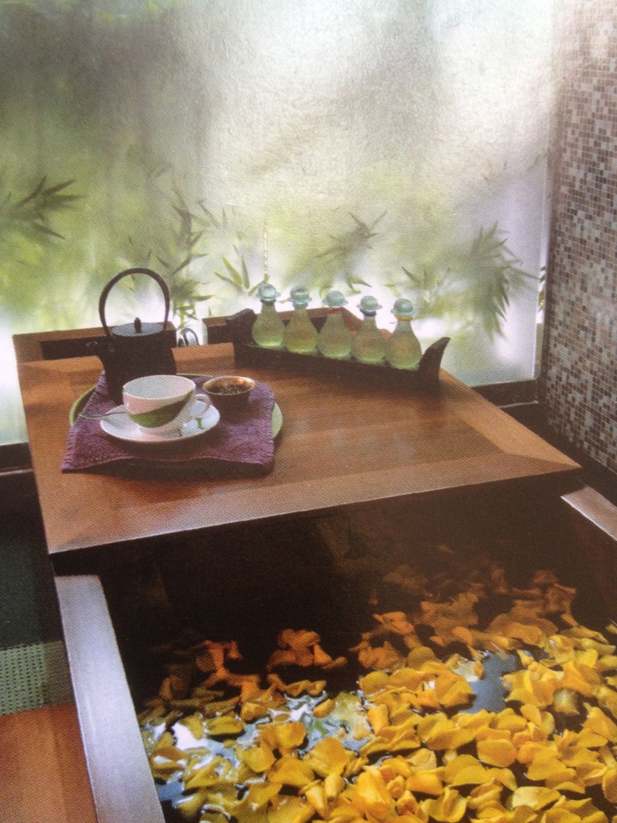 Le bain japonais d'arômes et de fleurs cinq mondes le blog de musme