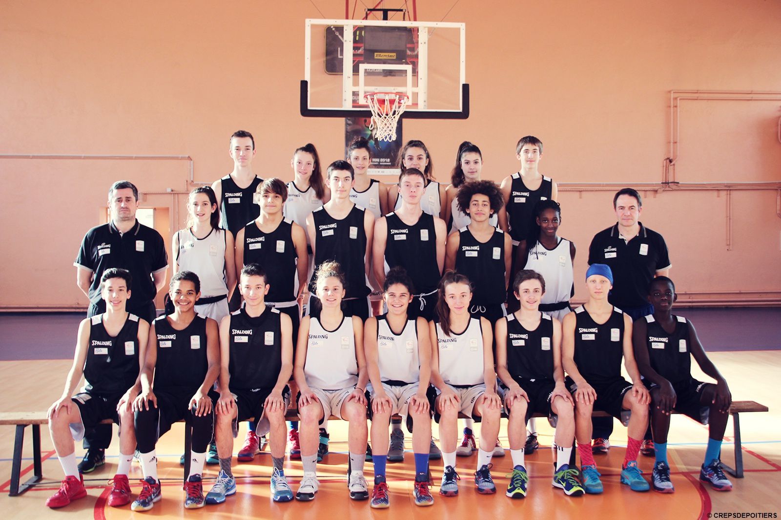 Pôle espoirs basketball Poitou-Charentes - Vivez le quotidien de nos jeunes  athlètes au CREPS de Boivre qui ont fait le choix d'intégrer le Pôle  espoirs mixte. Entre études le matin et basket
