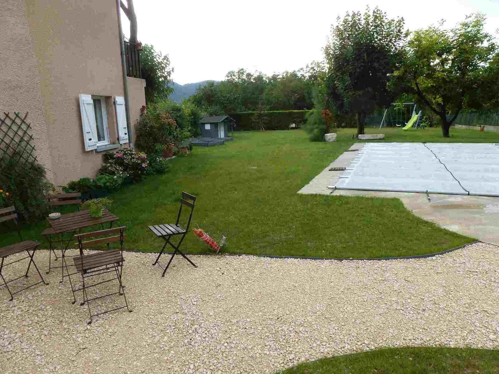 Gazon en terrain difficile (terre argileuse, cailloux...) ricaud paysage