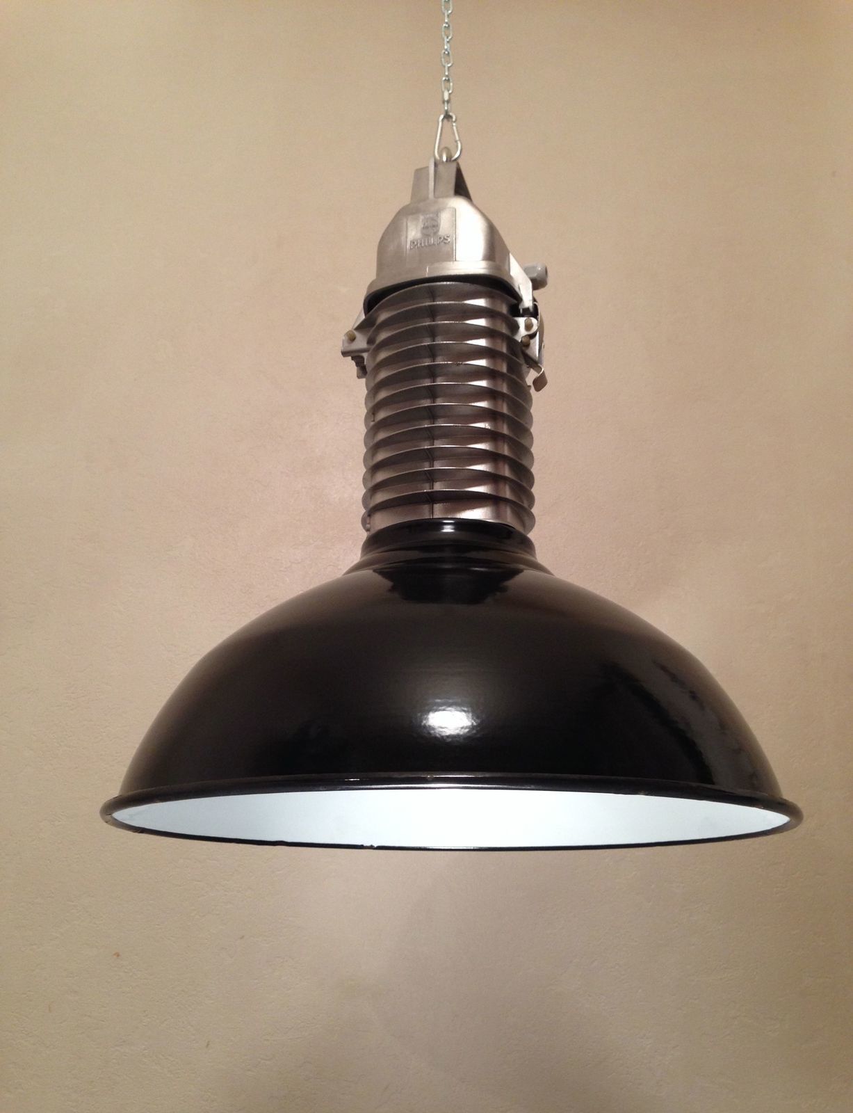 suspension luminaire industriel ancien