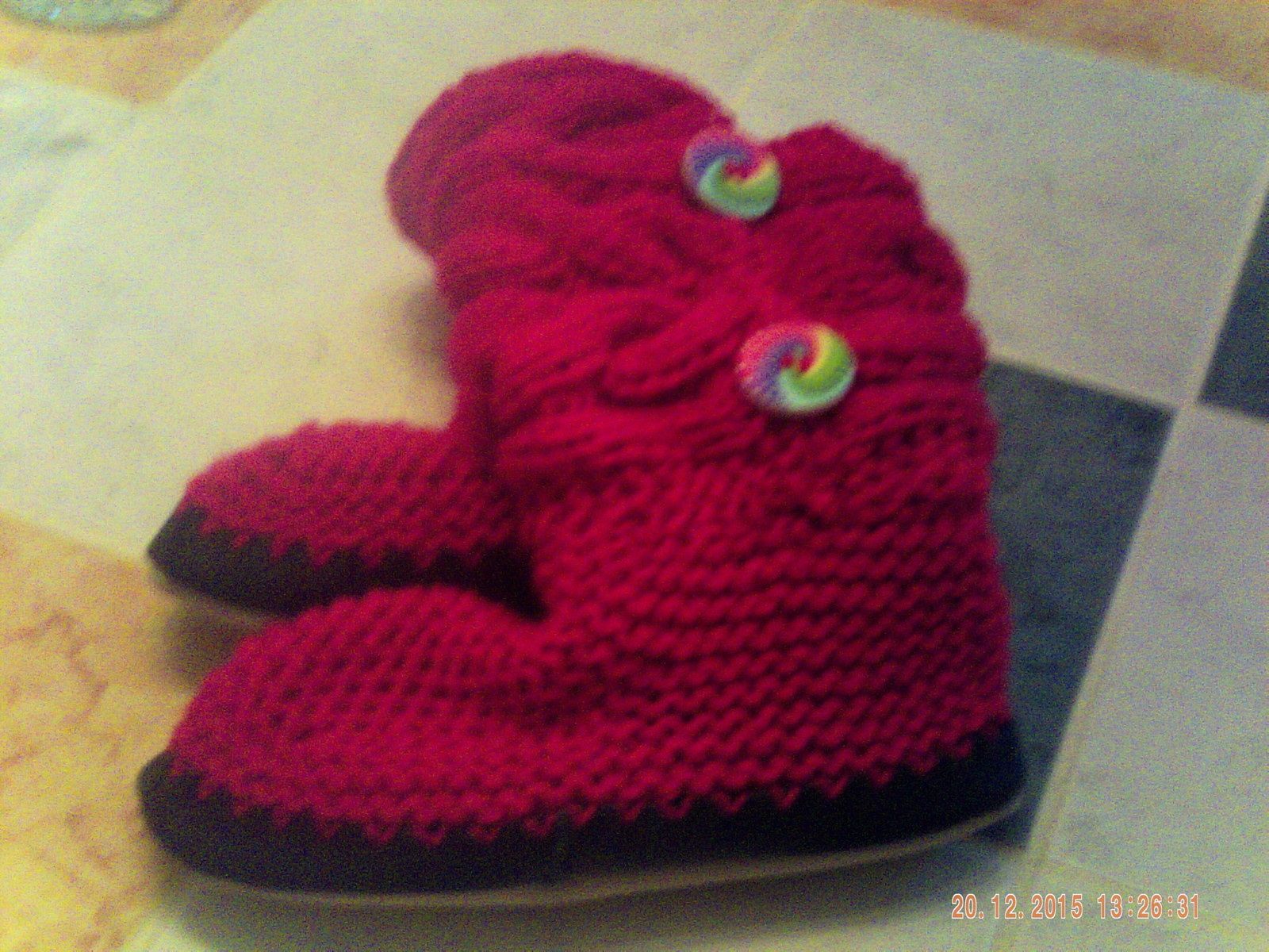 CHAUSSONS AU TRICOT SUR AIGUILLES DROITES... - laines-passion.com