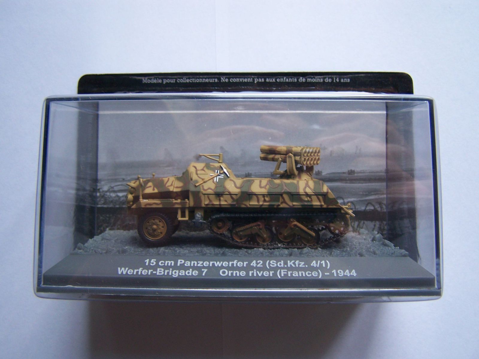 vehicule militaire miniature de collection