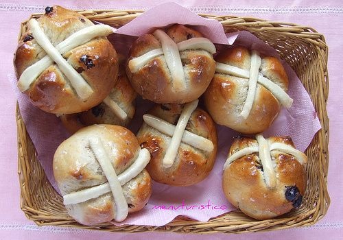 hot cross buns