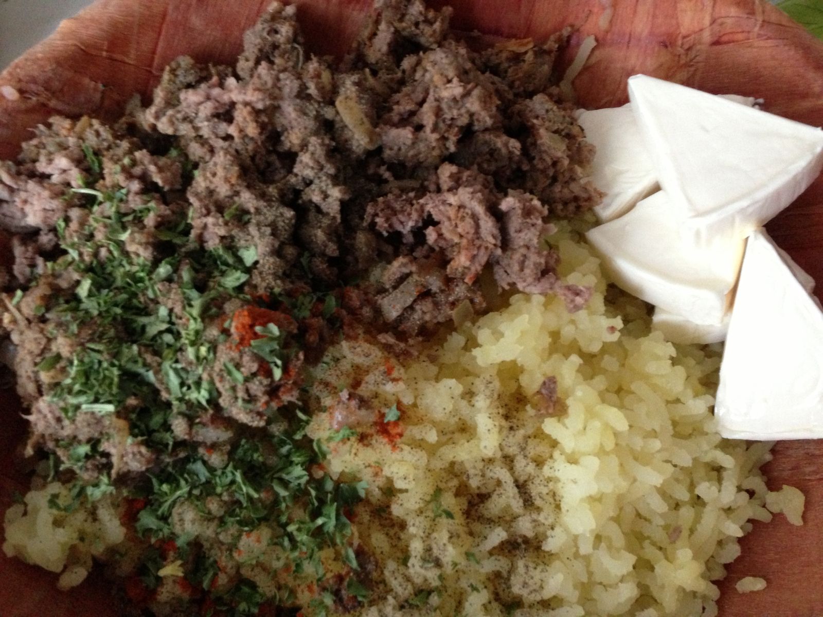 Bricks Viande Hachée Vache Qui Rit Bricks viande hachée pomme de terre et vache kiri - Petites recettes  orientales