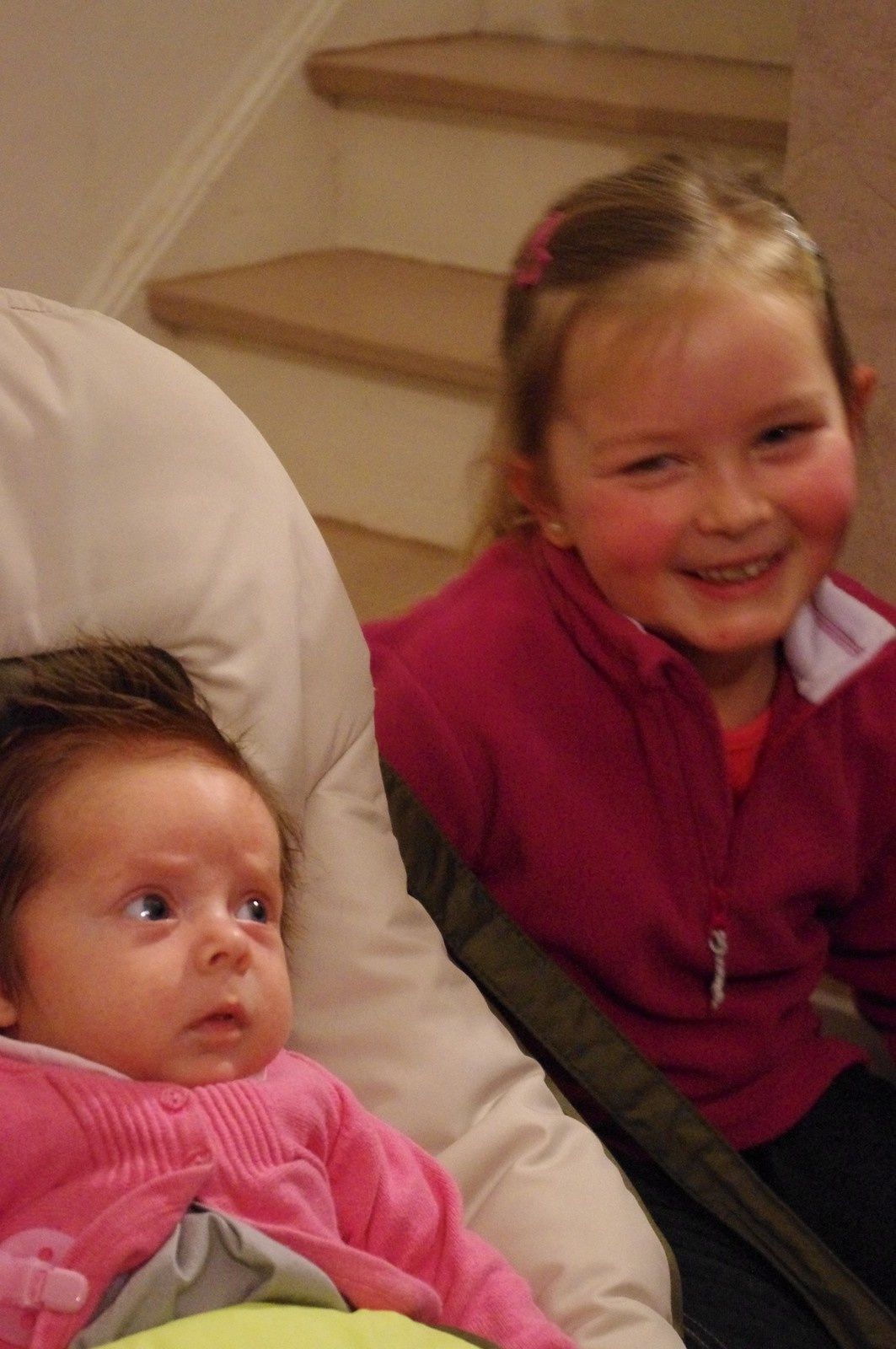 Sasha et Zoé , mes deux petites filles. (elles sont cousines)