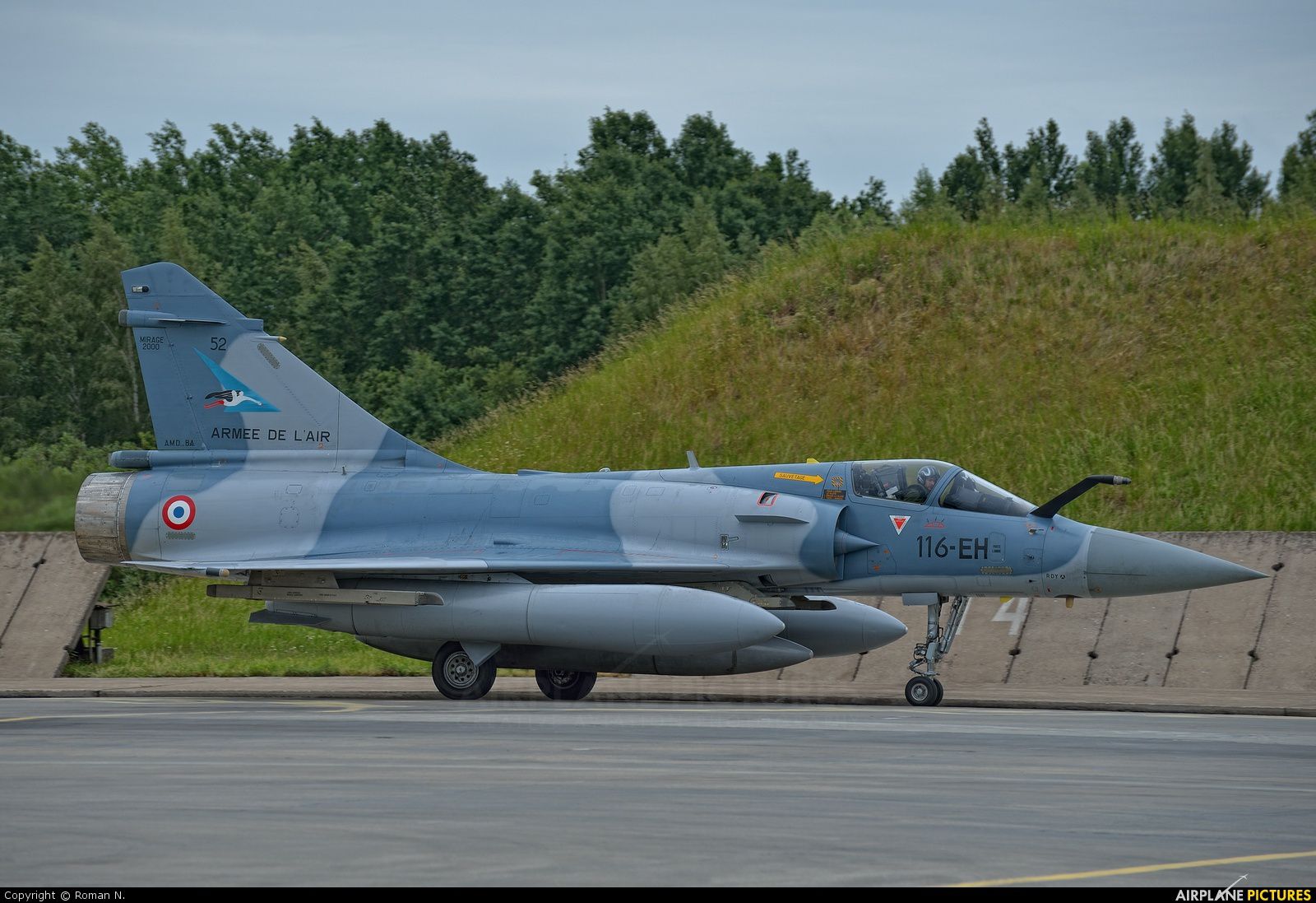Les Mirage 2000 déployés en Pologne interceptent un appareil russe