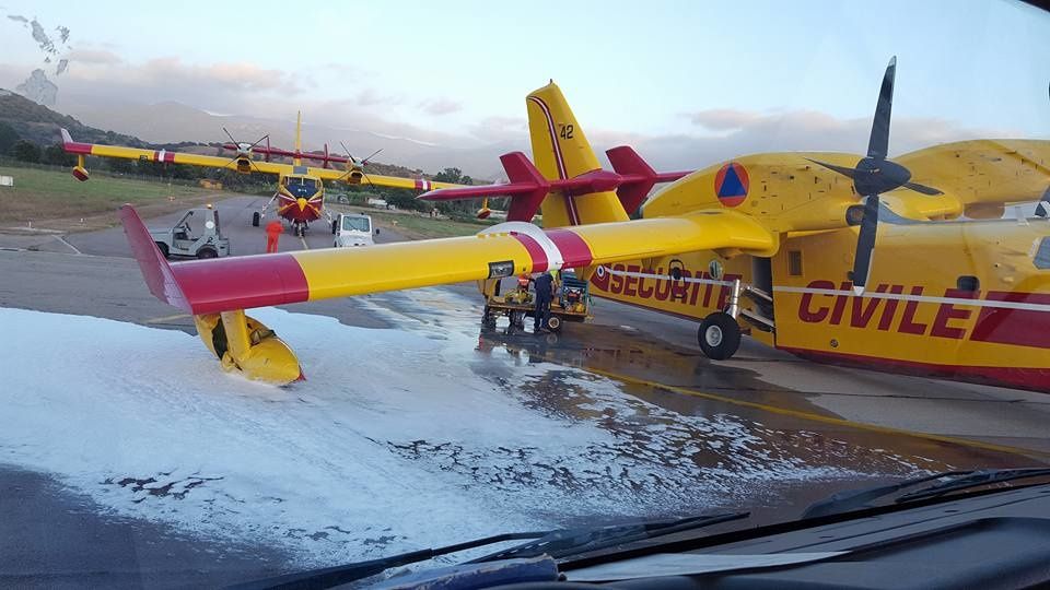 La flotte des Canadair CL-415 de la Sécurité Civile est interdite de vol