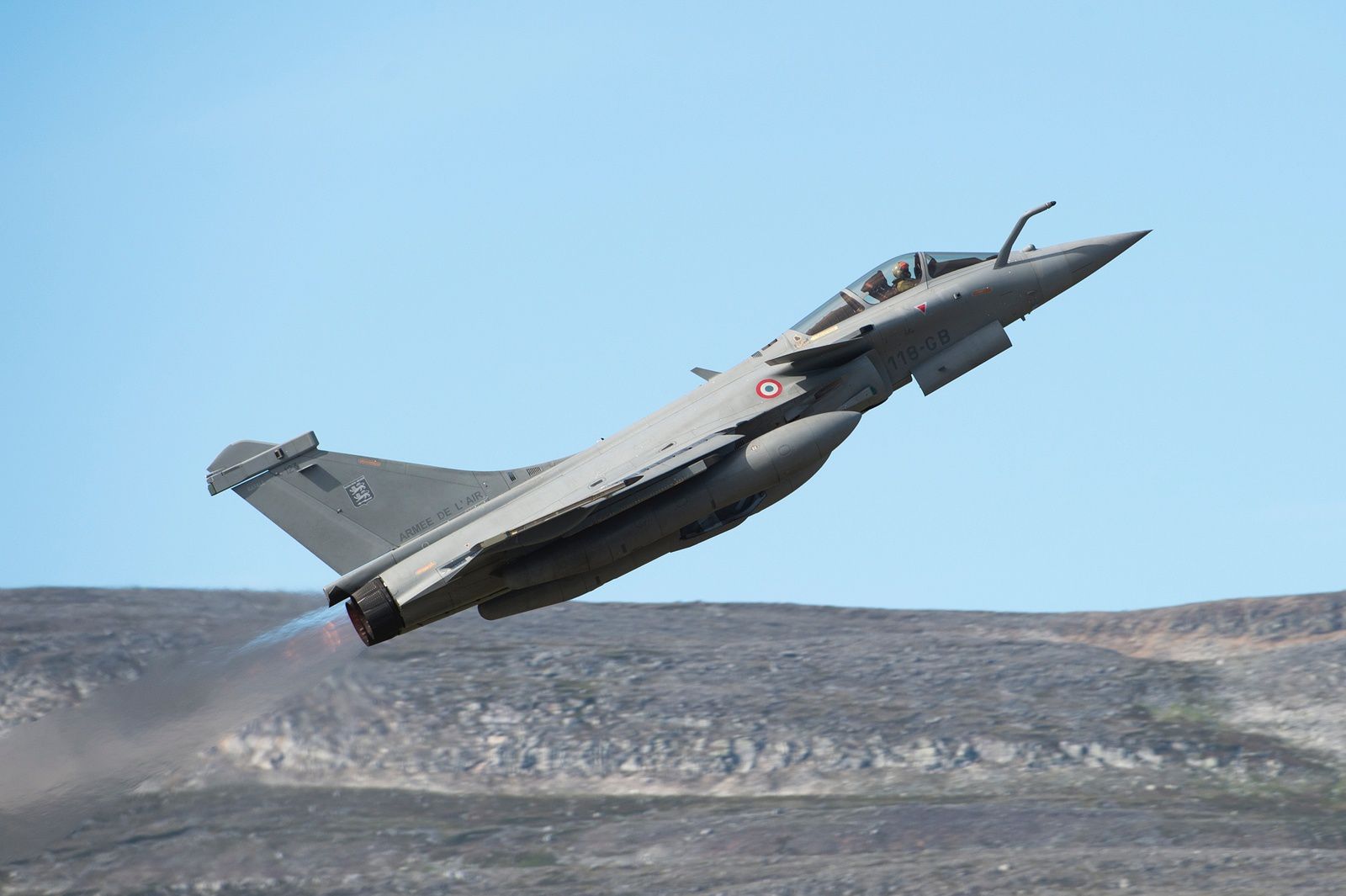 La base aérienne 115 d'Orange confirmée pour accueillir un escadron de  Rafale Air - Defens'Aero