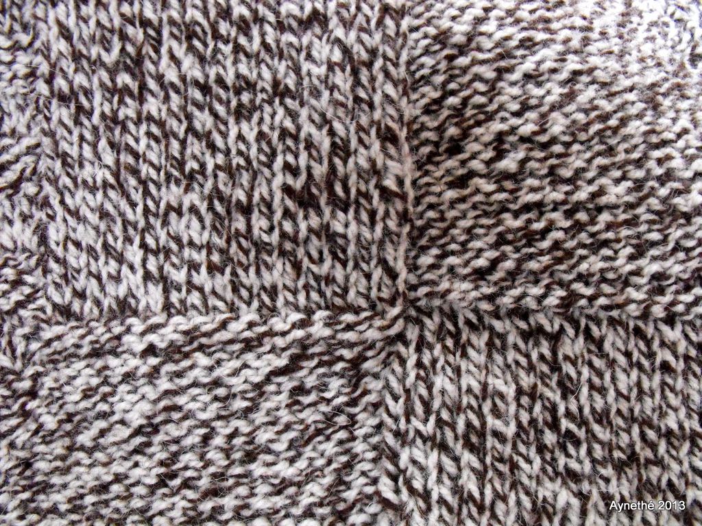 Plaid au tricot en laine des filatures ARPIN à SEEZ - Avec un peu de fil...