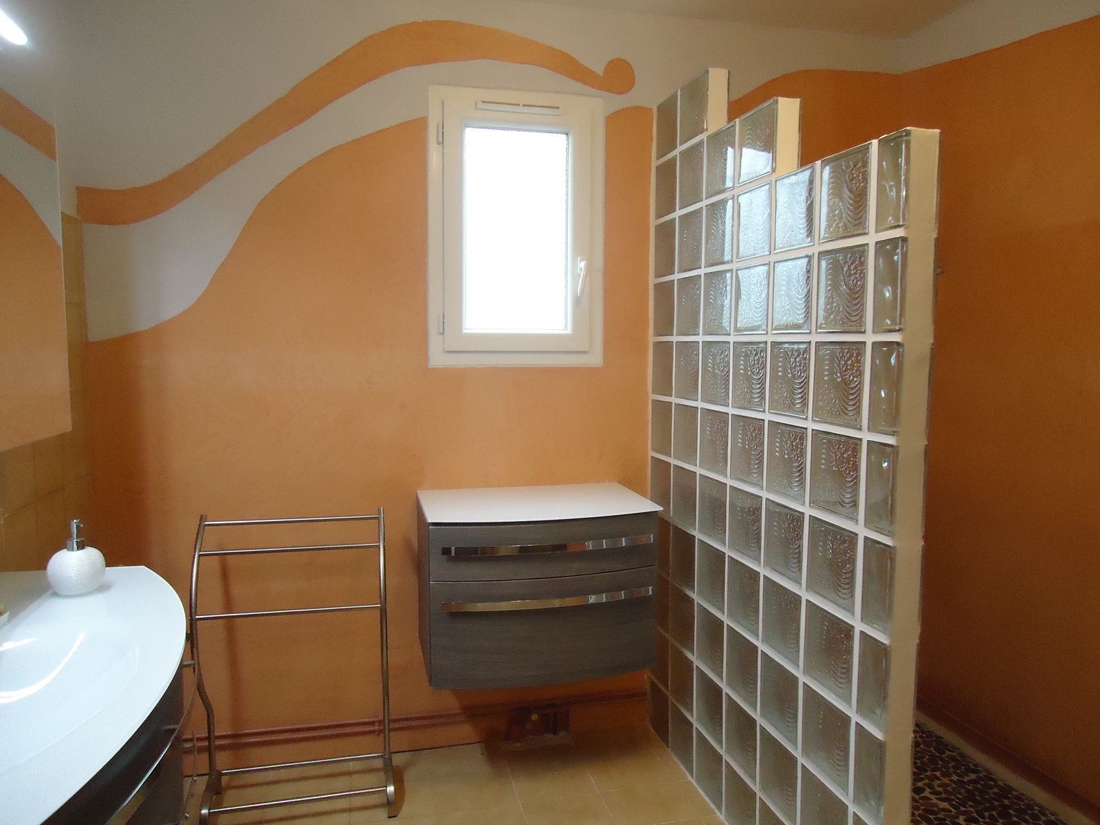 Renover Une Salle De Bain Pas Cher ~ realisation en tadelakt le galet de petra Renover Une Salle De Bain Pas Cher ~ realisation en tadelakt le galet de petra