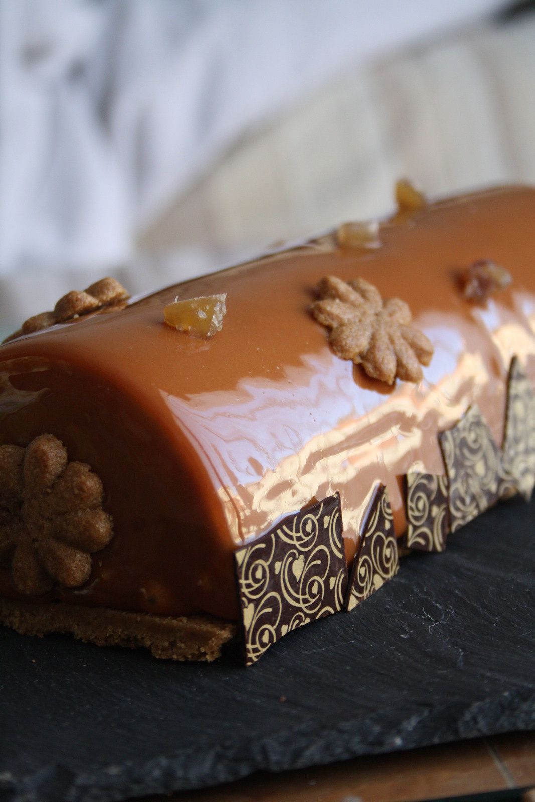 BUCHE MARRON POIRE SPECULOOS - RELIGIEUSE ET TARTE CATIN