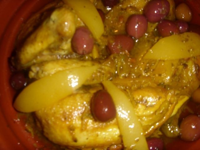 Tajine marocain au poulet et citrons confits Tajine marocain au poulet et citrons confits