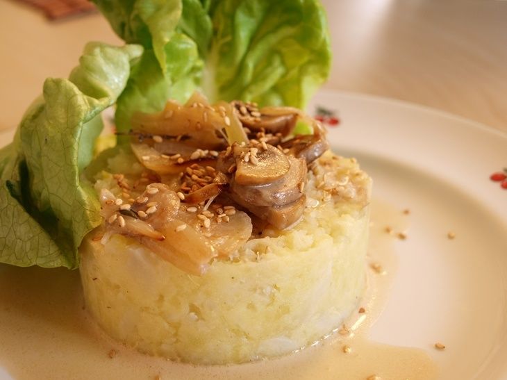 {Palet de Topinambour/Pomme de Terre} { Bistrot de la Madeleine } {Palet de Topinambour/Pomme de Terre} { Bistrot de la Madeleine }
