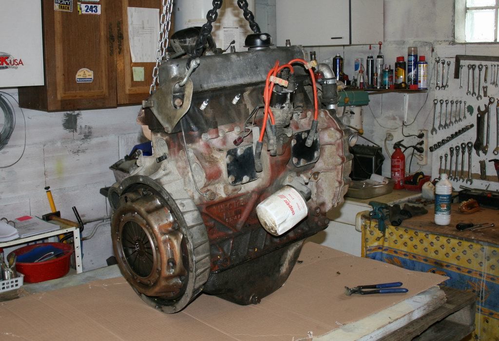 moteur 2 5l essence sur land rover series 109 u0026quot