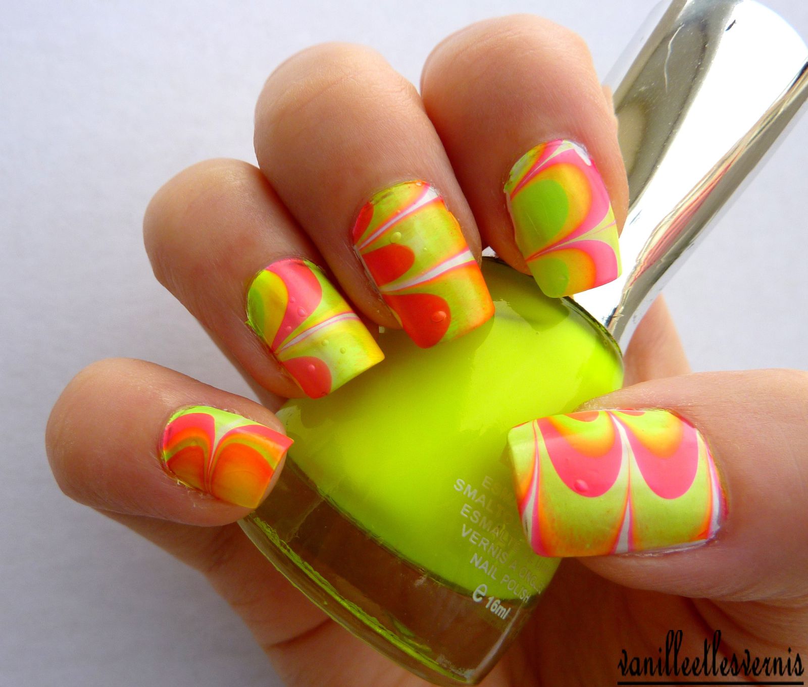 Water Marble Fluo pour Pmabelle