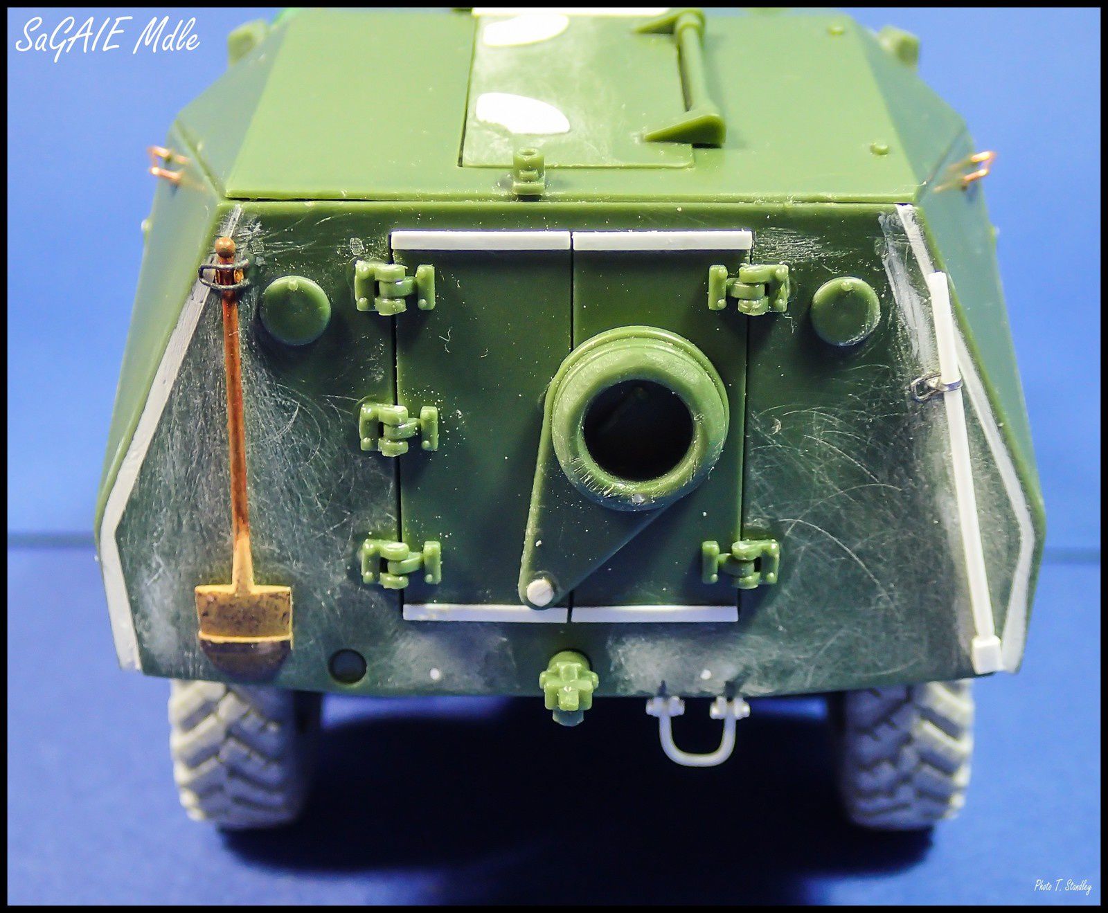 BTR 152 K Ambulance - épisode 2. ( montage terminé!! )