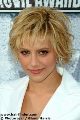 Short Hairstyles For Round Faces Hairstyles Twine