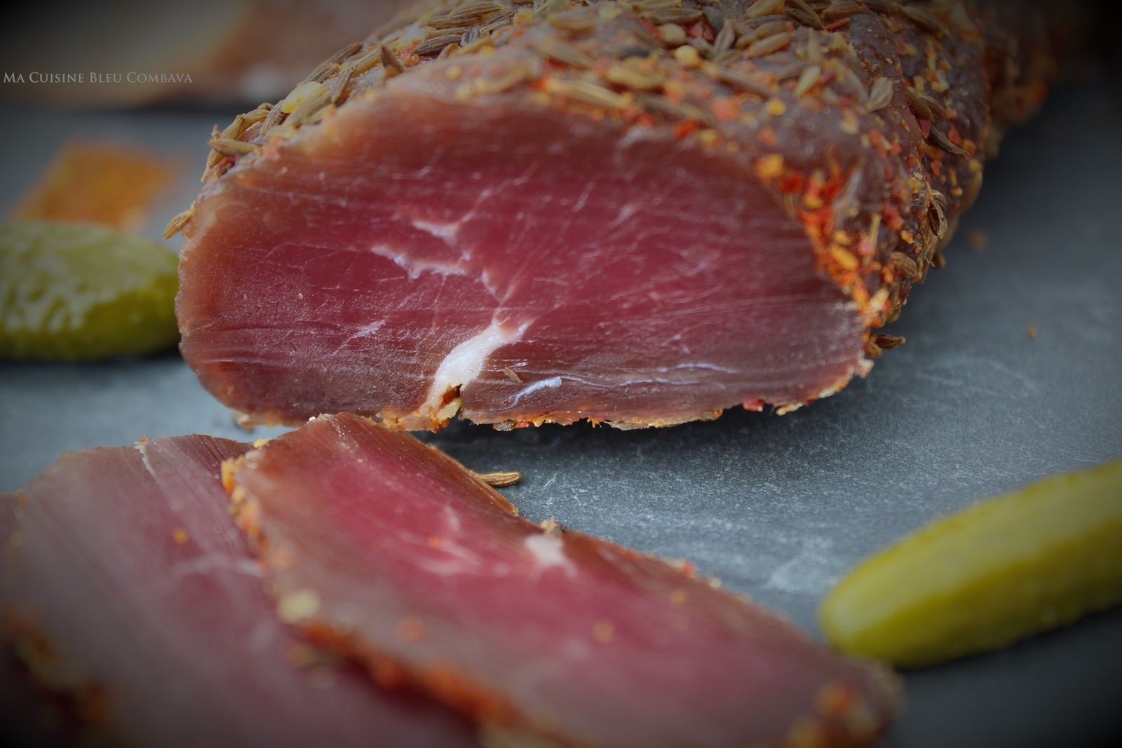 Lomo De Porc Quelle Partie Lomo ou Filet Mignon de Porc séché au sel- Piment d'Espelette et