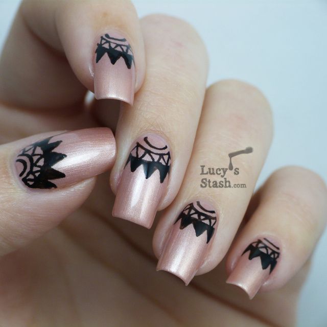 Nail Art Ideas With Black Pen 