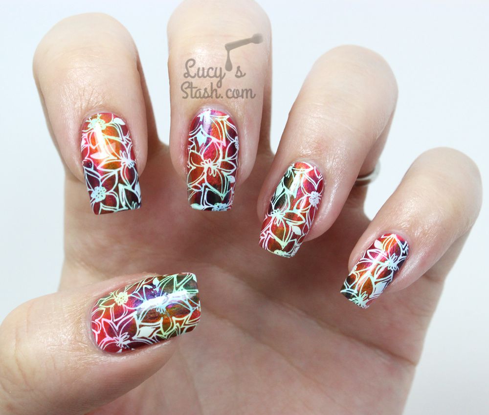 Hawaiian Floral Design & Bundle Monster Polynesia Stamping Plates Review - Lucy's Stash Hawaiian Floral Design & Bundle Monster Polynesia Stamping Plates Review - Lucy's Stash