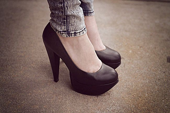 Wildfox Couture, Fashion, Aldo pumps, heels, Acid Wash skinny jeans
