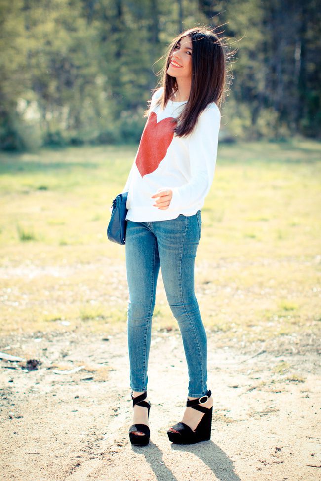 Wildfox Couture Sparkle Heart Jumper, James Jeans Twiggy Karma, Dolce and Gabbana suede platform wedges, House of Harlow rose gold ring, Yves Saint Laurent Arty Oval ring, Fashion Outfit