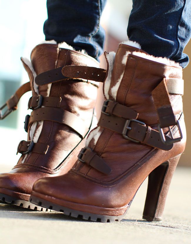 Cropped knit, Dolce Vita shearling boots, American Eagle jegging, Rebecca Minkoff leather bag, Cancan, Fashion outfit,