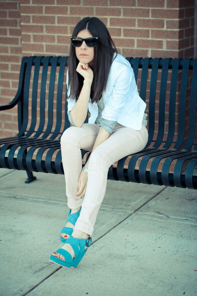 Alexander Wang Fashion, Asos Pink Lace-Up Isabel Marant Jeans, Blue shoes, White blazer