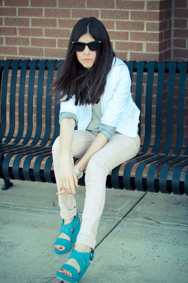 Alexander Wang Fashion, Asos Pink Lace-Up Isabel Marant Jeans, Blue shoes, White blazer