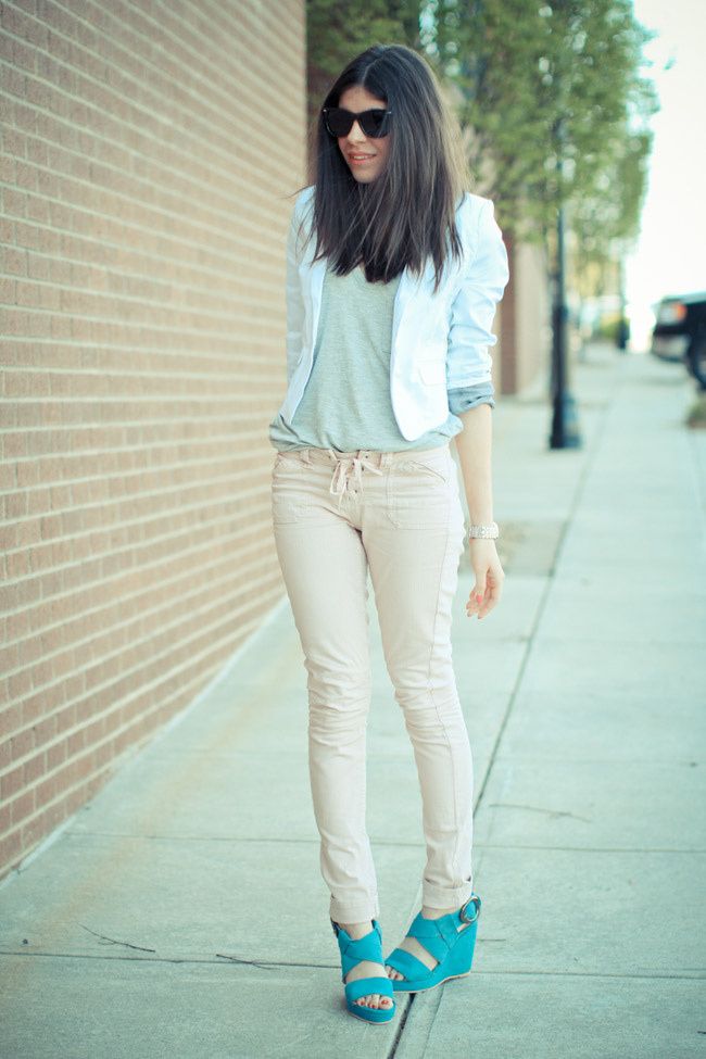 Alexander Wang Fashion, Asos Pink Lace-Up Isabel Marant Jeans, Blue shoes, White blazer