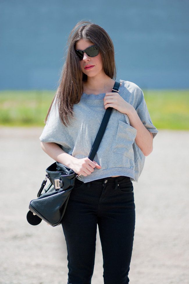Crop Top, Topshop Skinny jeans, Dolce Gabbana Wedges Mariel Jeffrey Campbell shoes, Black leather bag