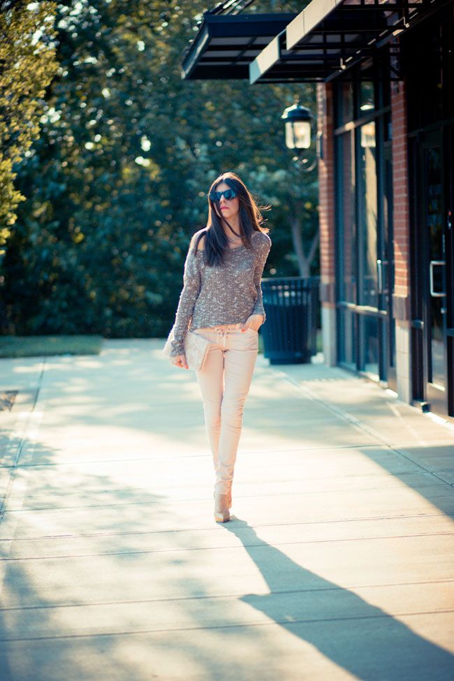 Minkpink Nevermind Jumper, Christian Louboutin Pigalle 120 Patent Pumps, Asos Lace-Up Pink Jeans, HM rosette clutch