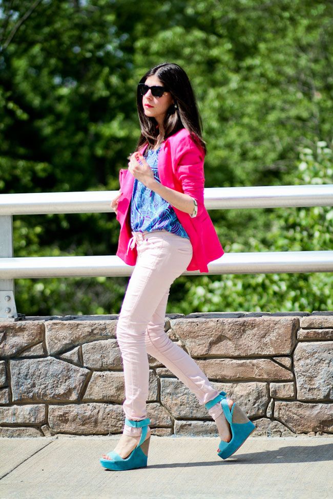 Asos pink lace-up jeans, Hot Pink blazer, Jeffrey Campbell Shy Town wedges, Isabel Marant jeans, Fashion outfit, turquoise horn necklace