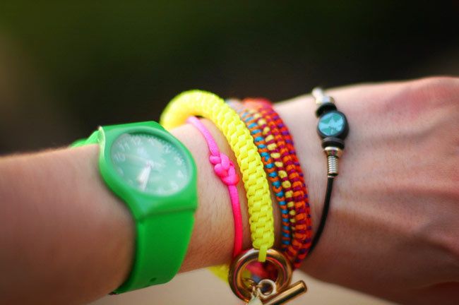 Cambridge Satchel Neon Flourescent bag, James Jeans Twiggy Karma, Friendship bracelets, Aviator Sunglasses, Fashion Outfit
