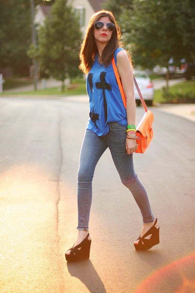 Cambridge Satchel Neon Flourescent bag, James Jeans Twiggy Karma, Friendship bracelets, Aviator Sunglasses, Fashion Outfit