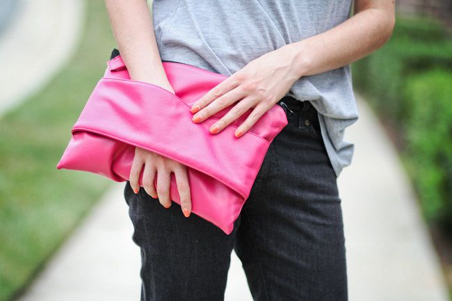 Hot Pink Nars Lipstick, Gray Pocket Tee, Skinny Jeans, Fashion Outfit
