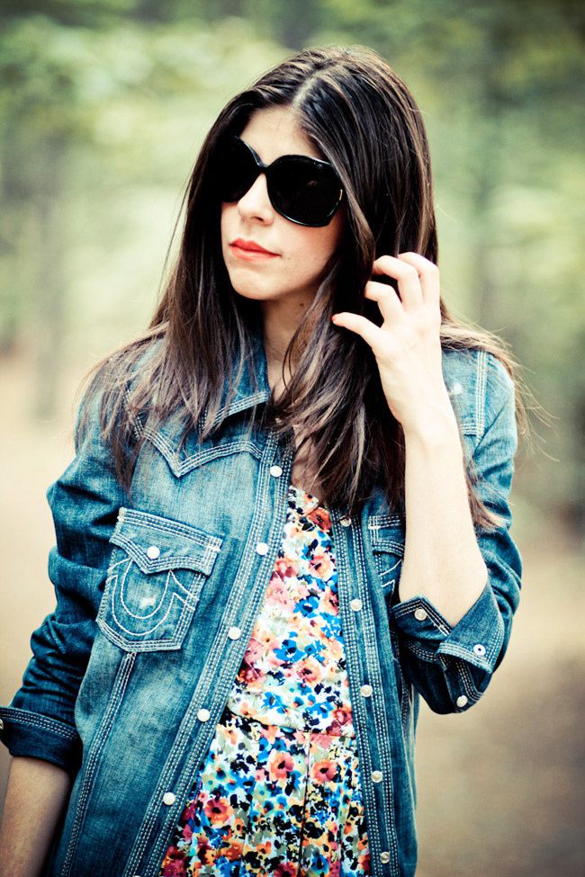 True Religion Jeans, French Connection Floral Dress, Jessica Simpson Dany, Fashion Outfit