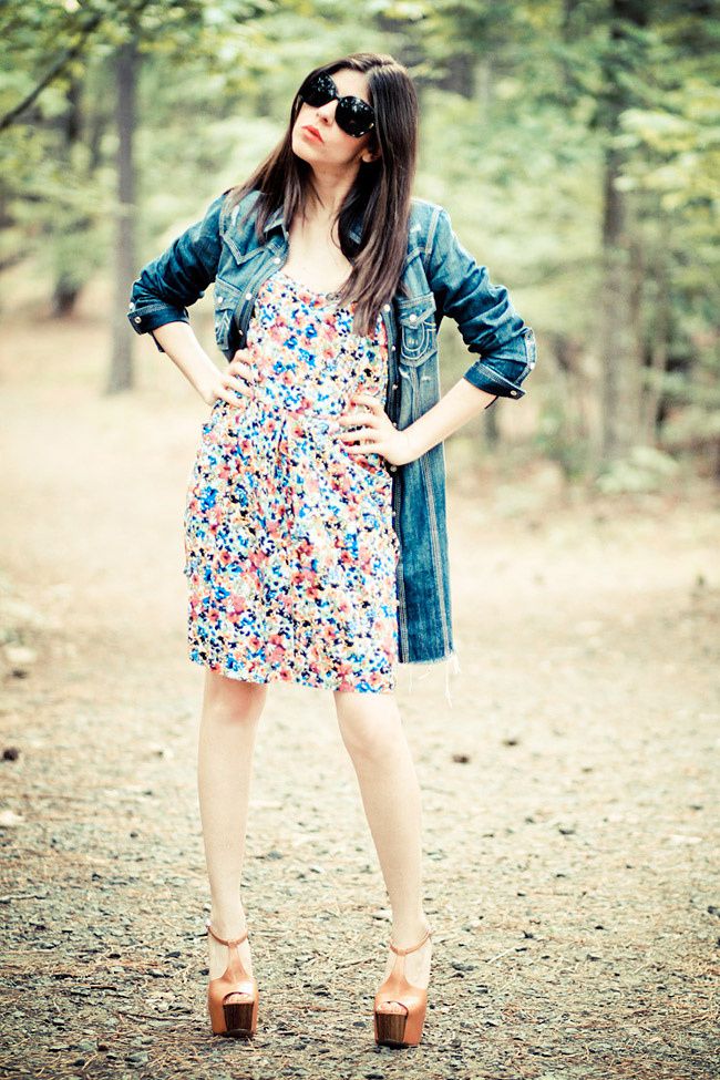 True Religion Jeans, French Connection Floral Dress, Jessica Simpson Dany, Fashion Outfit