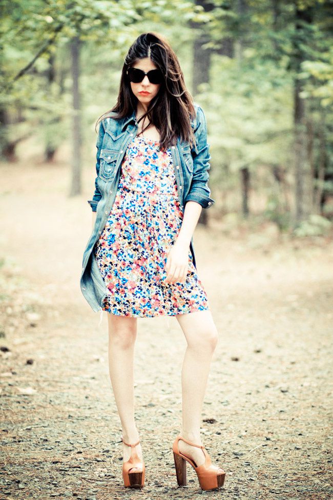 True Religion Jeans, French Connection Floral Dress, Jessica Simpson Dany, Fashion Outfit