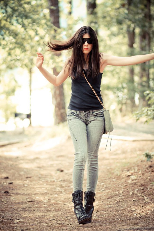 True Religion Skinny Jeans, Victorias Secret Tank Top, Guess Boots, Rebecca Minkoff MAC Clutch, Fashion Outfit