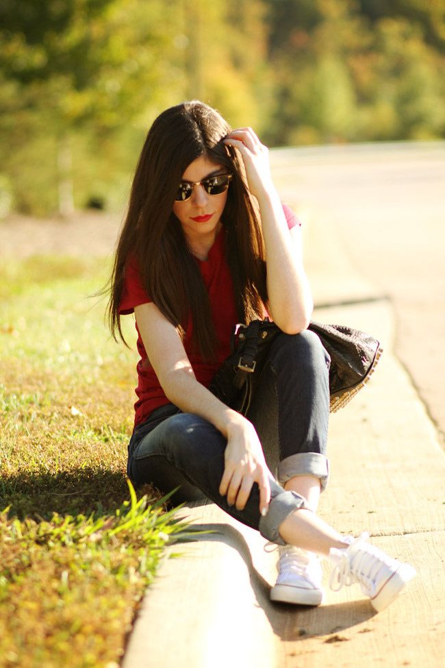 Alexander Wang diego bucket bag, Ray Ban Clubmaster, Converse Chuck Taylor hi top, LA Made Tee, Fashion Outfit