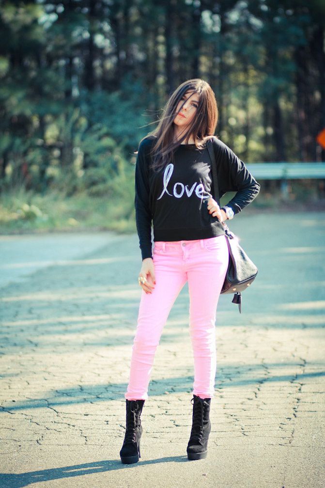 Fashion Outfit, Neon Pink Skinny Jeans, Giveaway Stranded Label