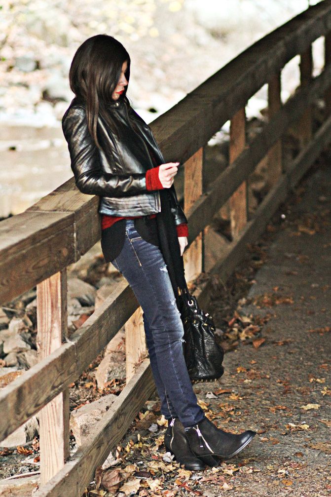 Alexander Wang Diego bucket bag, Topshop Ambush ankle boots, Acne boots, American Eagle skinny jeans Lauren Conrad, Rag & Bone Sweater, Fashion Outfit