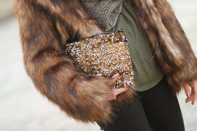 Stylemint Mulholland T Shirt, Chanel, Marc Jacobs gold watch, Topshop ambush boots, Faux Fur, Fashion Outfit,