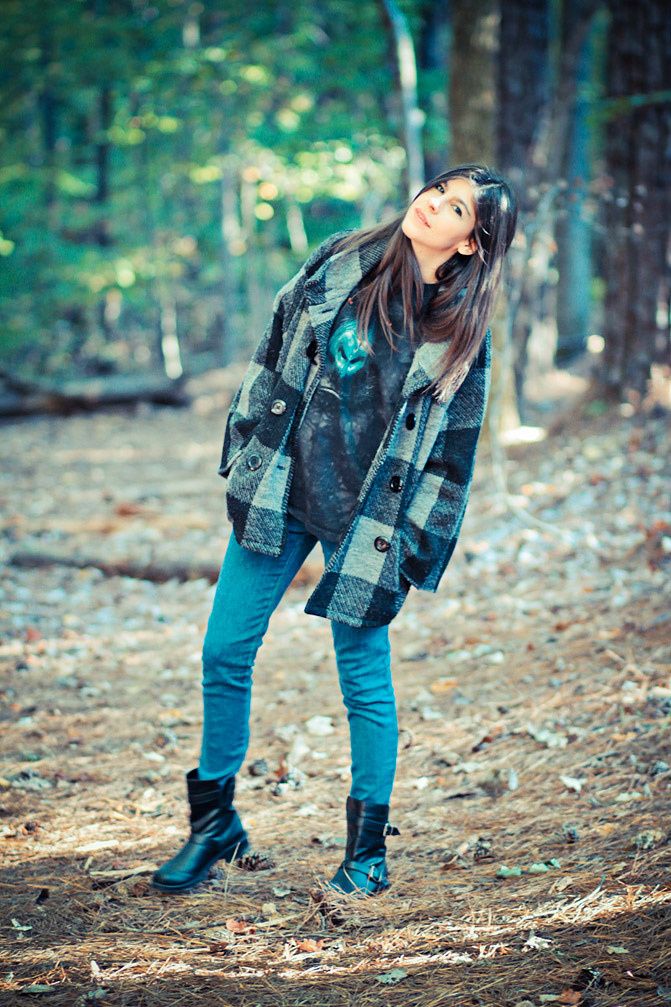 Fashion outfit, Skinny Jeans, Chinese Laundry boots