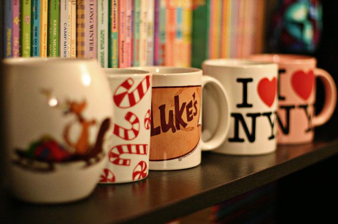 Coffee Mugs, Gilmore girls, The Grinch, Candy Canes, Books