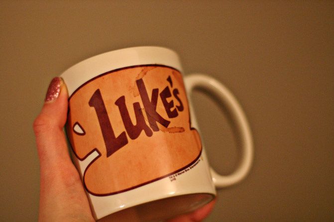 Coffee Mugs, Gilmore girls, The Grinch, Candy Canes, Books