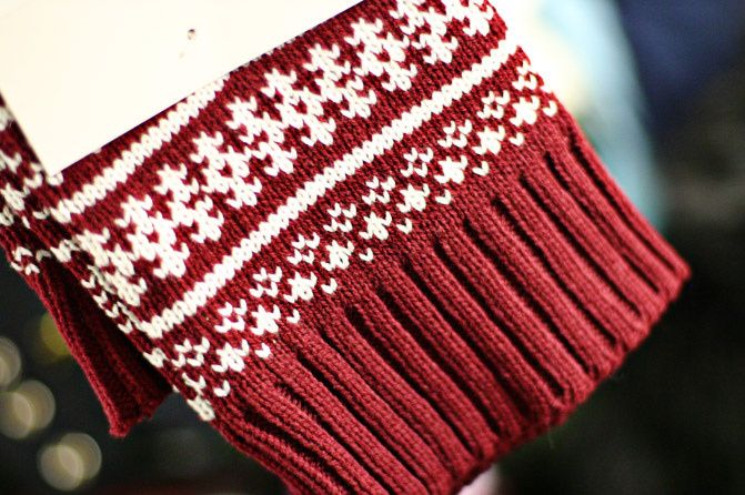 Hue Leggings Snowflake Legwarmers, Fashion