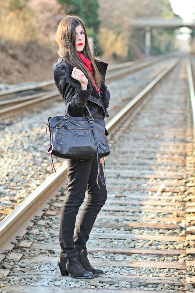 Balenciaga Arena Classic City, Angelina Jolie, Topshop, Skinny Jeans, Fashion outfit